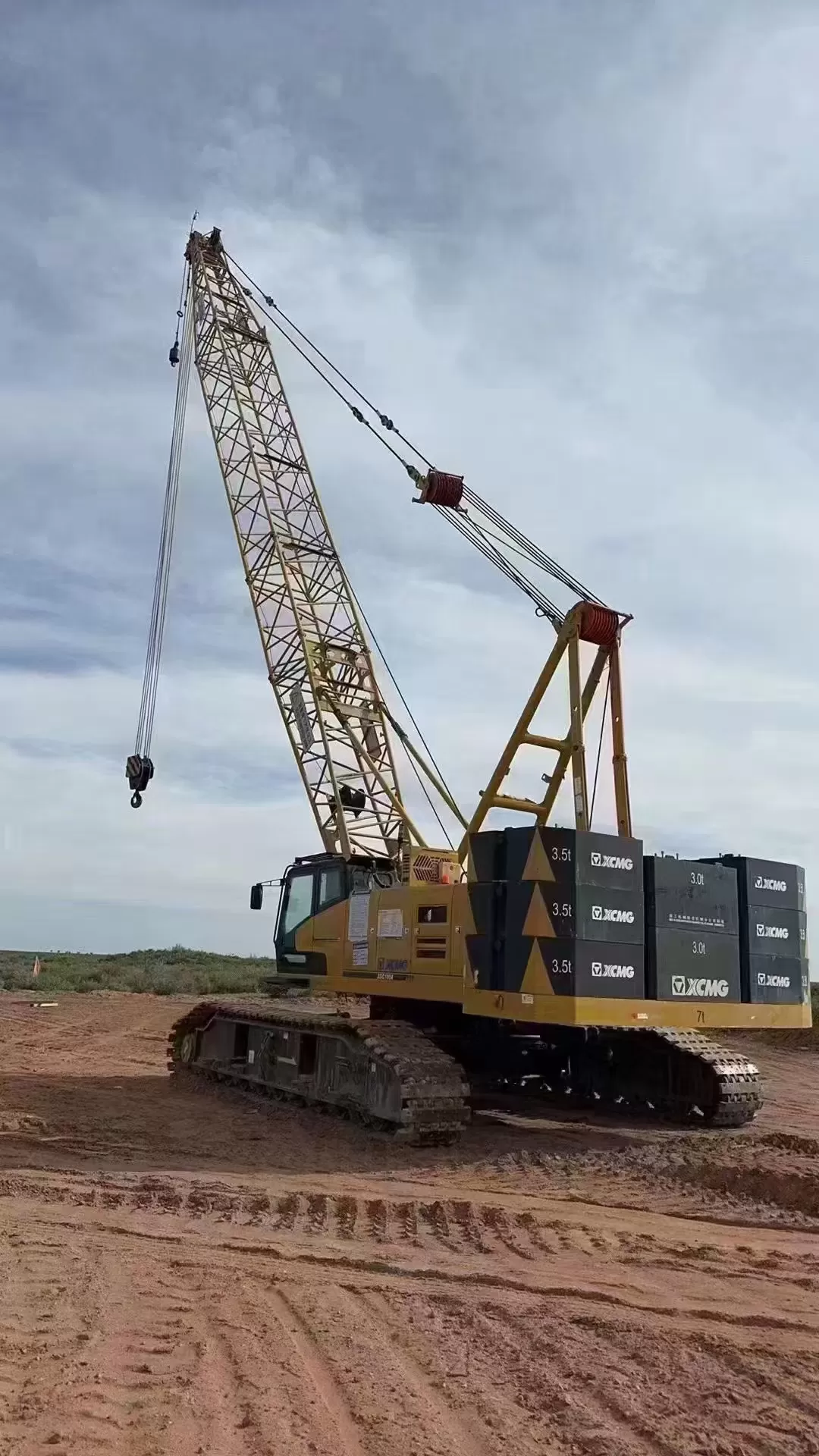 hebemaschine 100t 2021 xcmg teleskop-raupenkran mit berühmtem motor