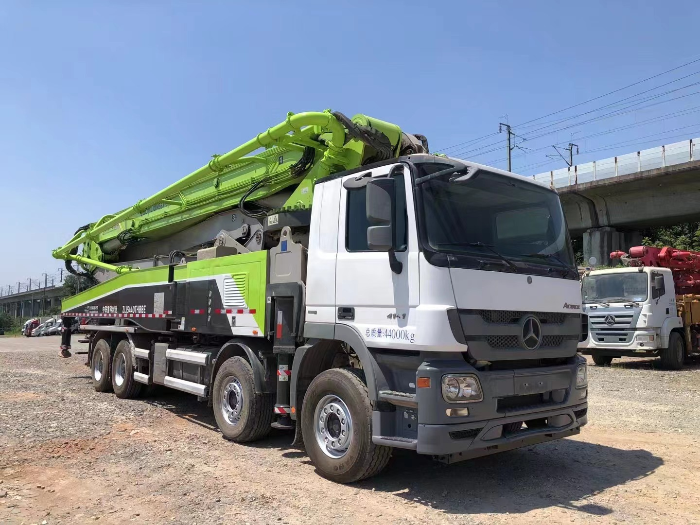 2019 zoomlion boom pump 56m lkw-betonpumpenwagen auf benz-chassis